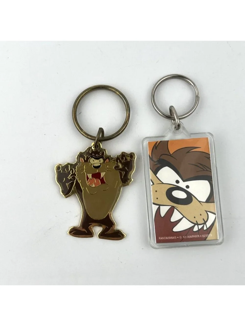 2 Vtg Taz Tazmanian Devil Looney Tunes Warner Brothers  Keychains 1989 and 1993